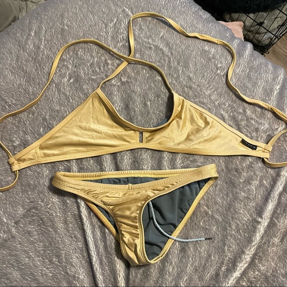 Jolyn Clothing Other - Medium Jolyn bikini